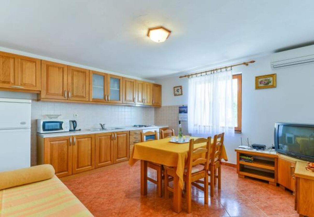 Apartment Kosta Kustići Exteriér fotografie