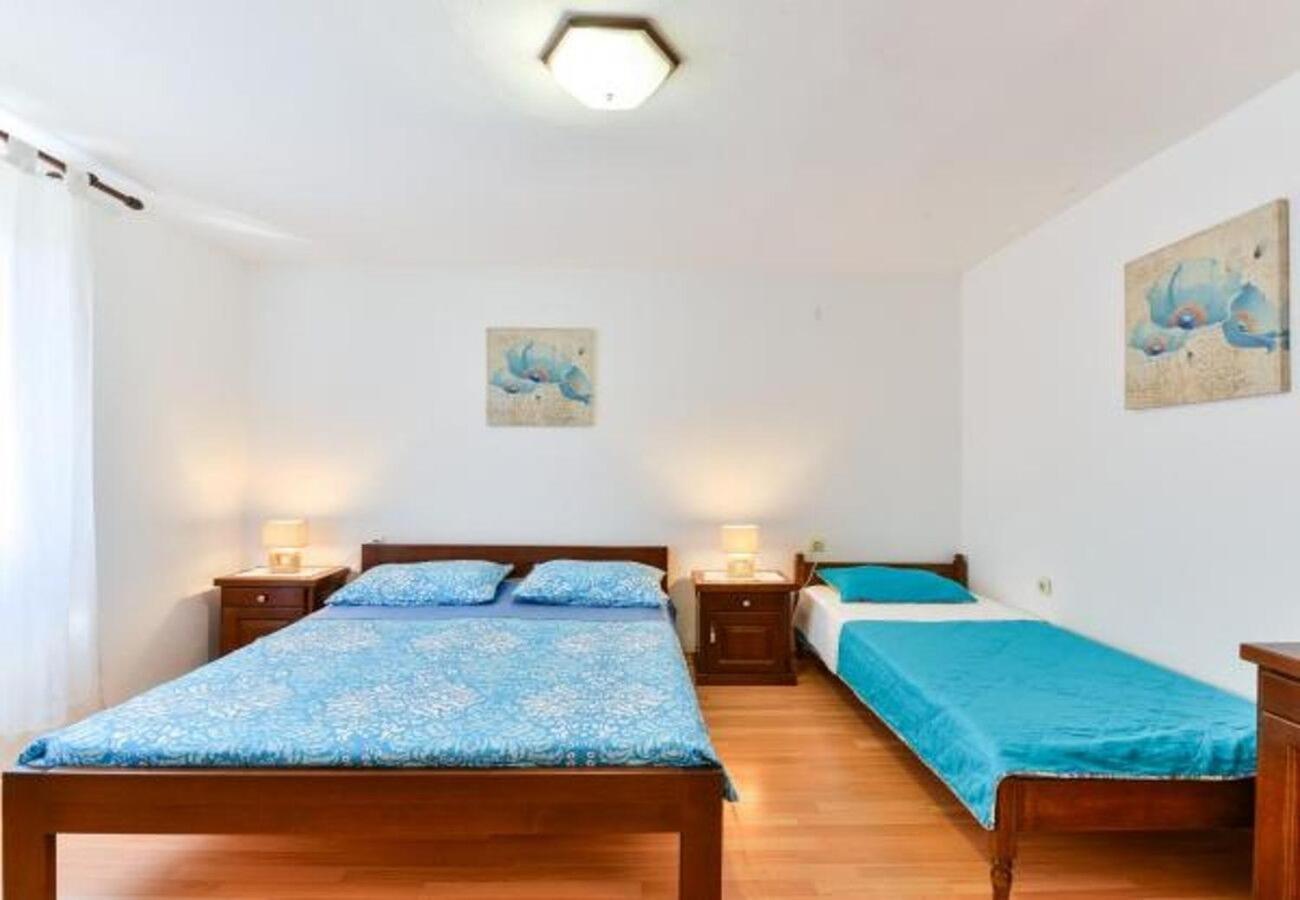 Apartment Kosta Kustići Exteriér fotografie