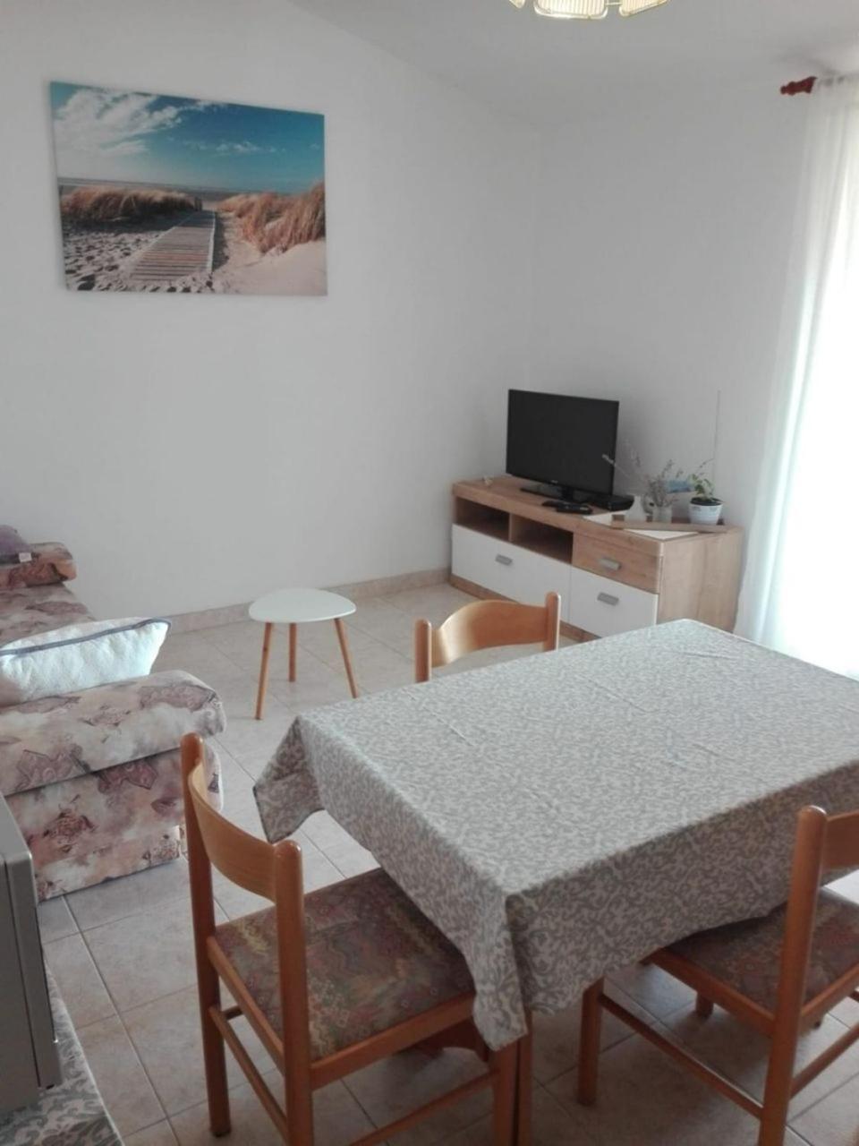 Apartment Kosta Kustići Exteriér fotografie