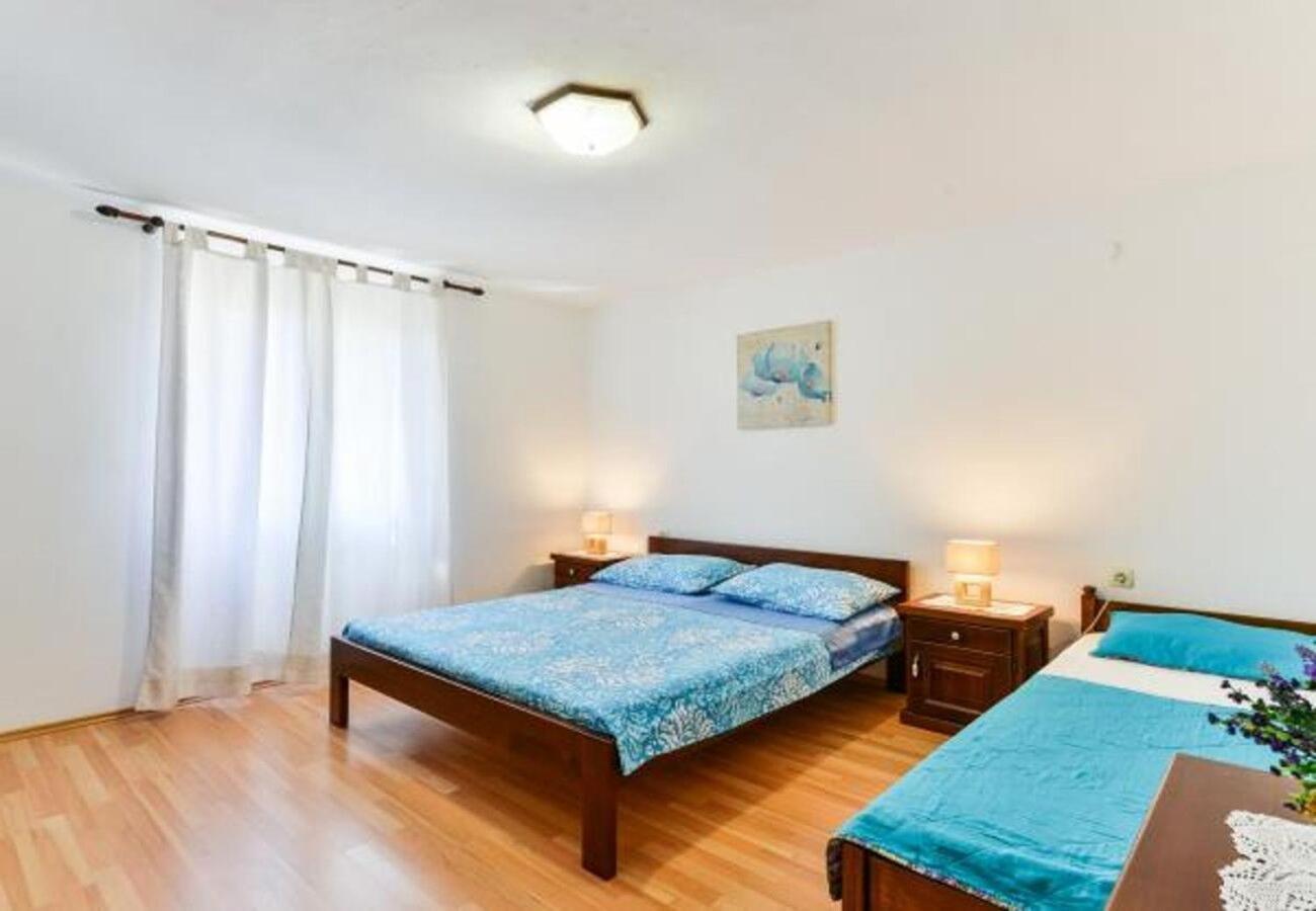 Apartment Kosta Kustići Exteriér fotografie