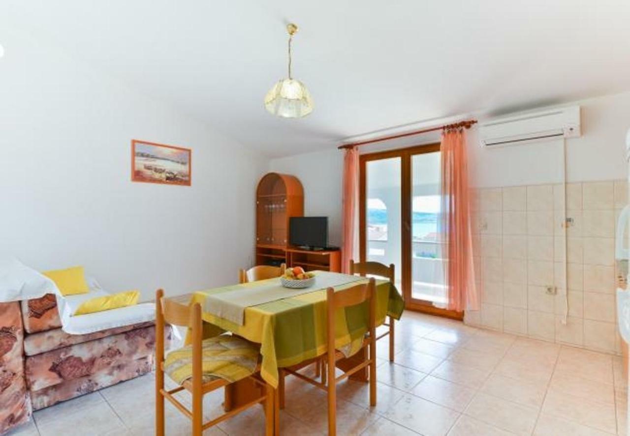 Apartment Kosta Kustići Exteriér fotografie